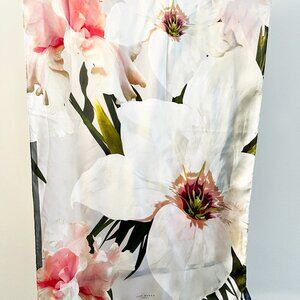 Ted Baker London Floral Scarf/Shawl– Like New